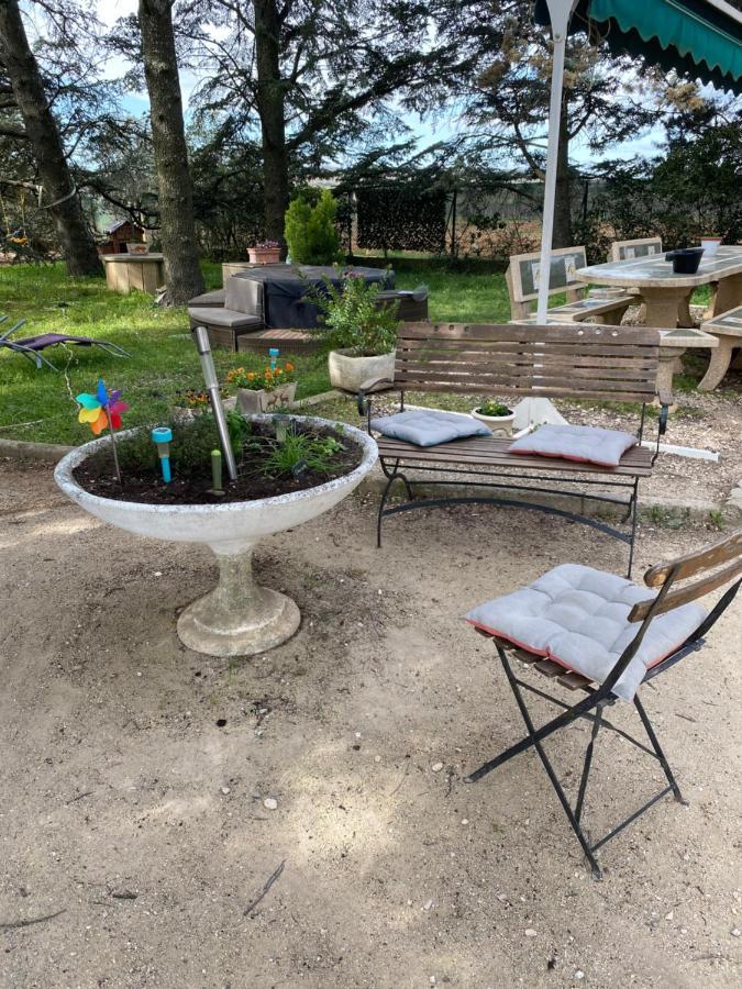 Studio Havre De Paix Au Pont Du Gard Piscine Et Jacuzzi Chez Valerie Payre Vers-Pont-du-Gard Exteriör bild